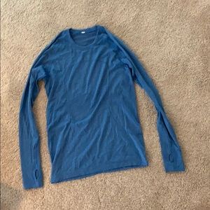 Lululemon long sleeve workout shirt
